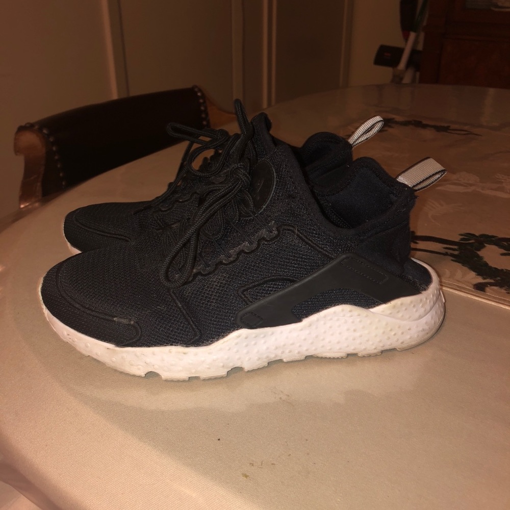 Nike Women's Air Huarache Ultra Running Shoe